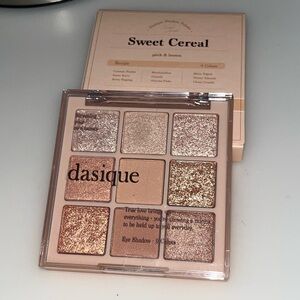 Dasique sweet cereal eyeshadow palette
